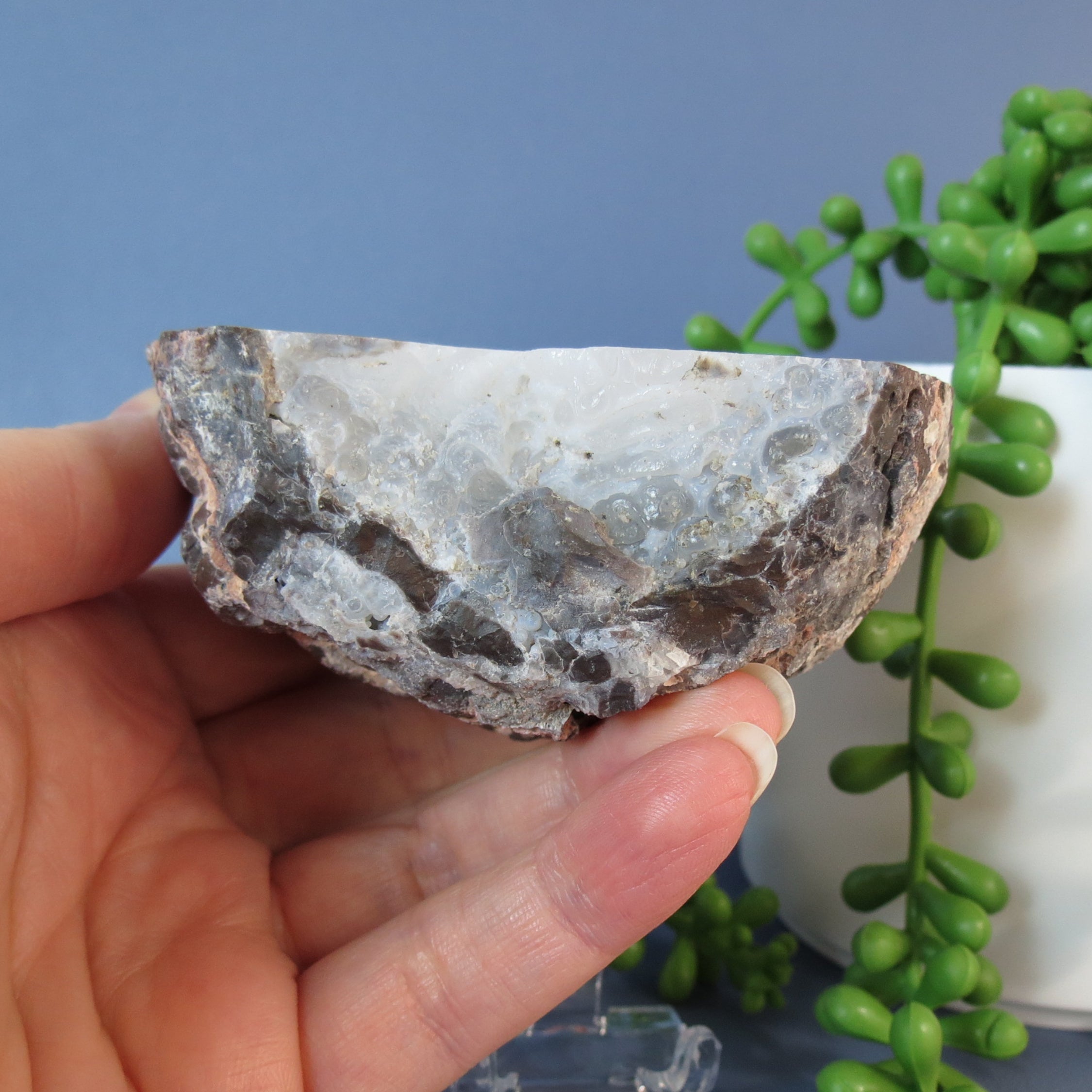 Druzy Mist Geode Thunderegg- Druzy Quartz - DM15a