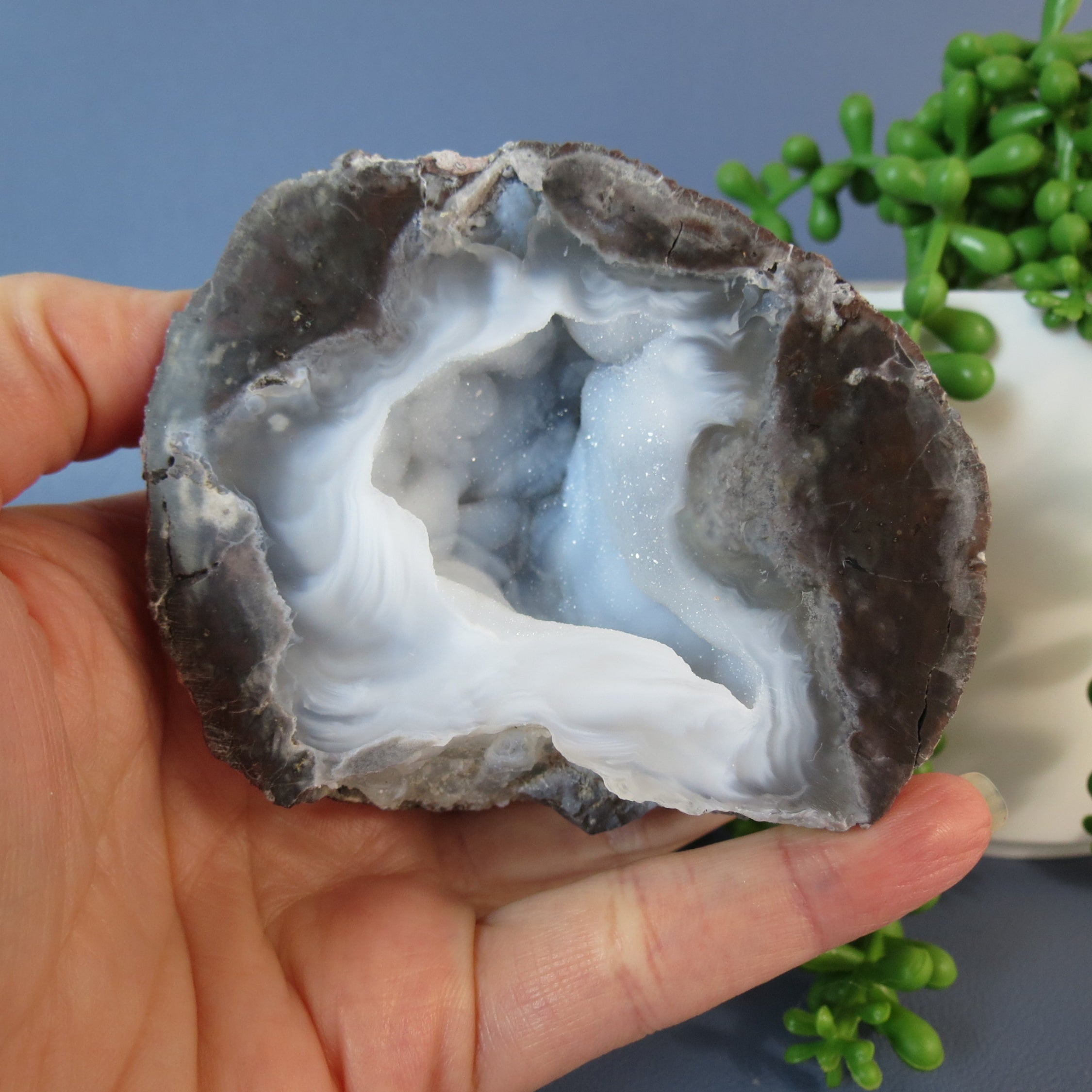 Druzy Mist Geode Thunderegg- Druzy Quartz - DM15a
