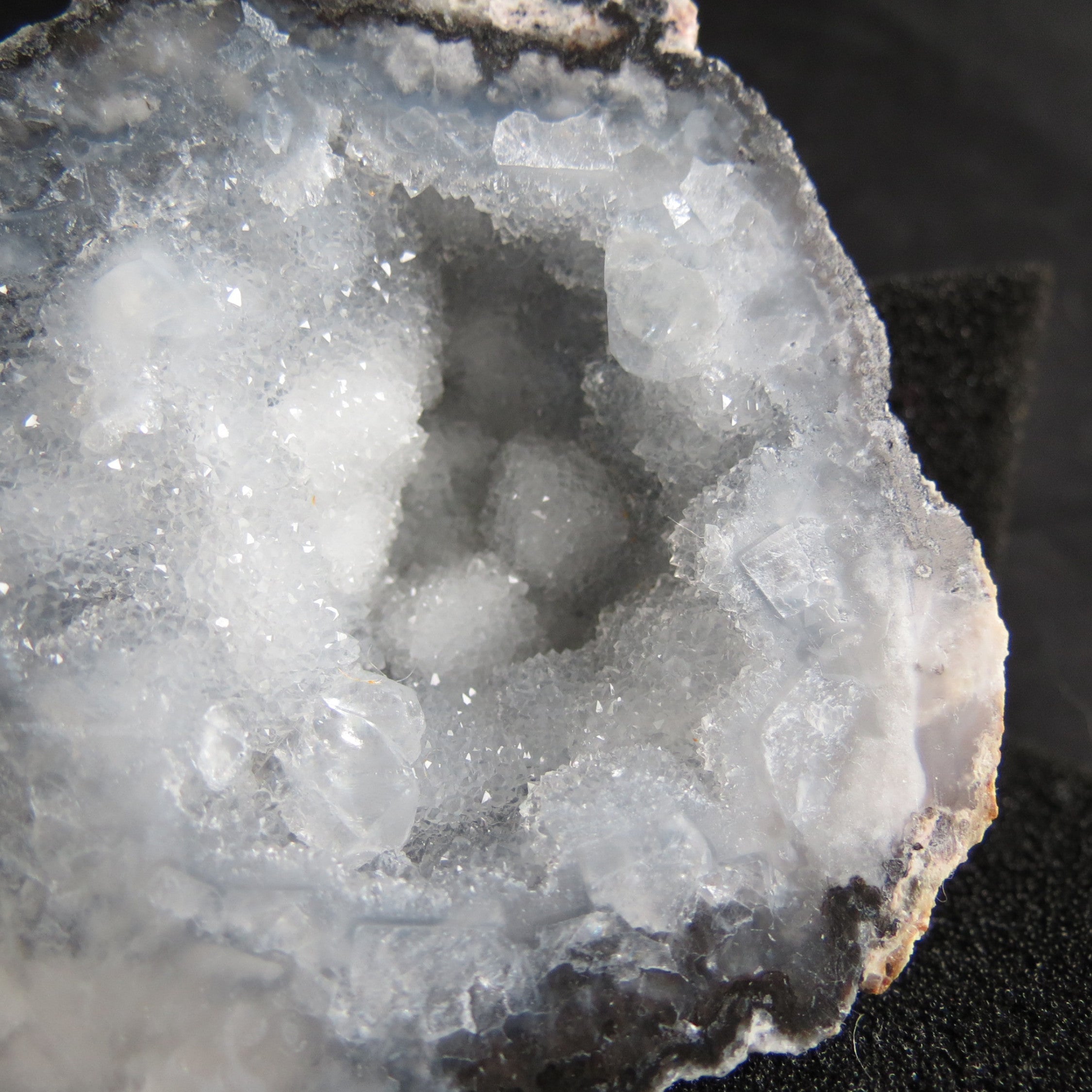 Trancas Geode - Tra10a - Agate, Druzy Quartz