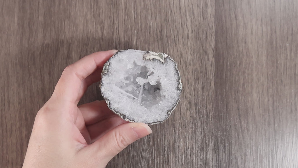 Trancas Geode - Quartz Scepter - 26b